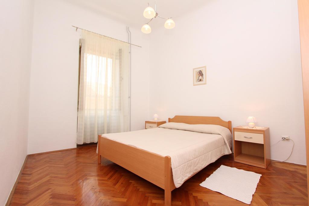 Apartment Riki ロヴィニ エクステリア 写真