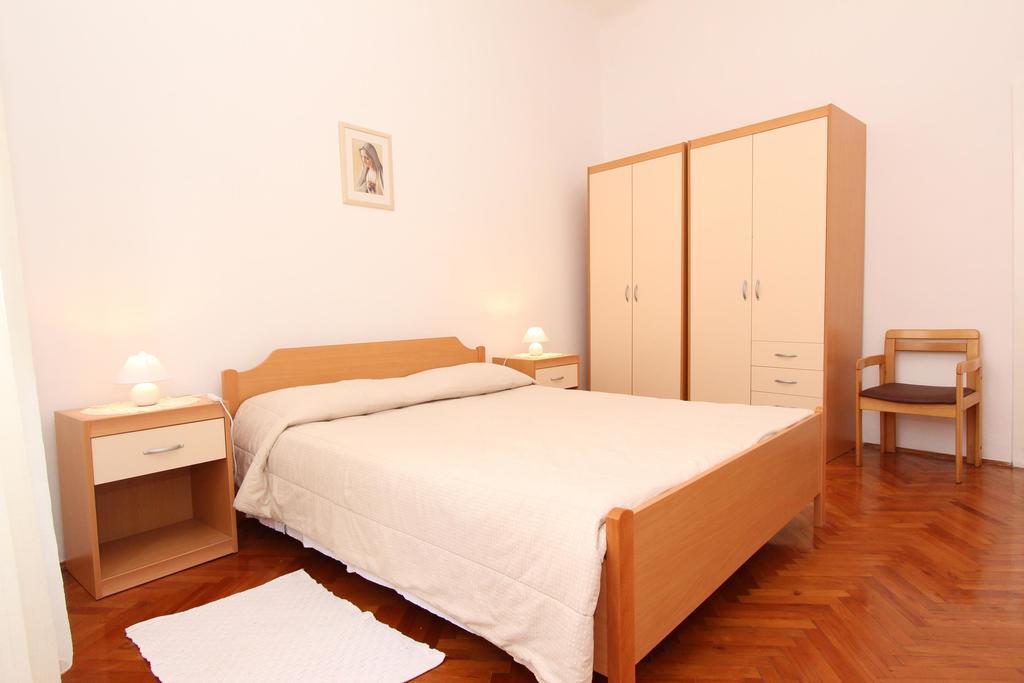 Apartment Riki ロヴィニ エクステリア 写真